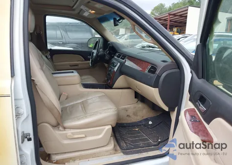 2007 Chevrolet Suburban 1500 Lt из США, поврежденный, VIN 1GNFC16J97J228646